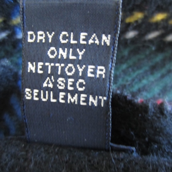 GAP Scraf Men's Tartan Plaid  Black/Red 100% Wool Made in Italy Cozy Comfort‎ - Picture 7 of 12